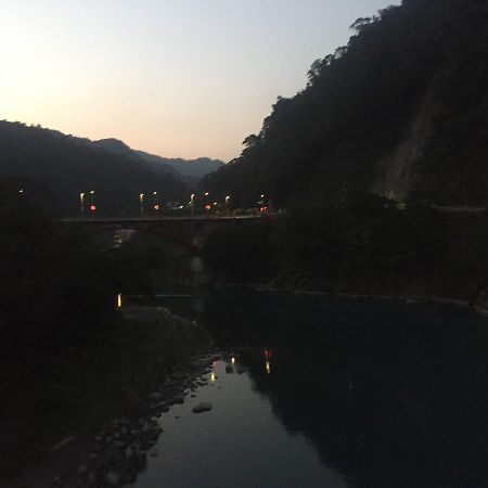 Phoenix Sun Flower Valley Resort Taipei Extérieur photo