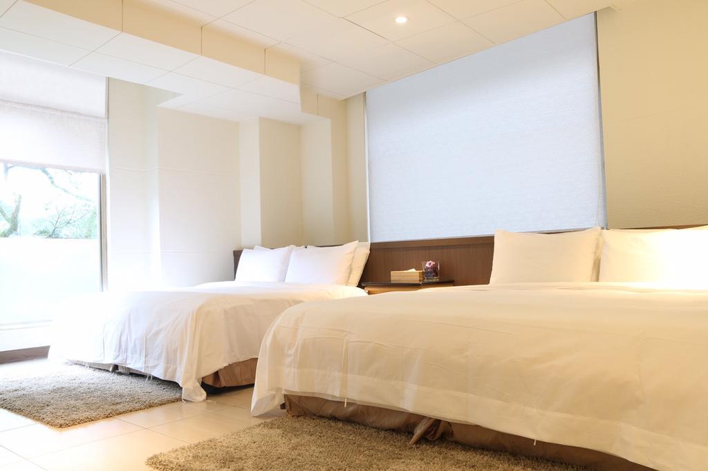 Phoenix Sun Flower Valley Resort Taipei Extérieur photo