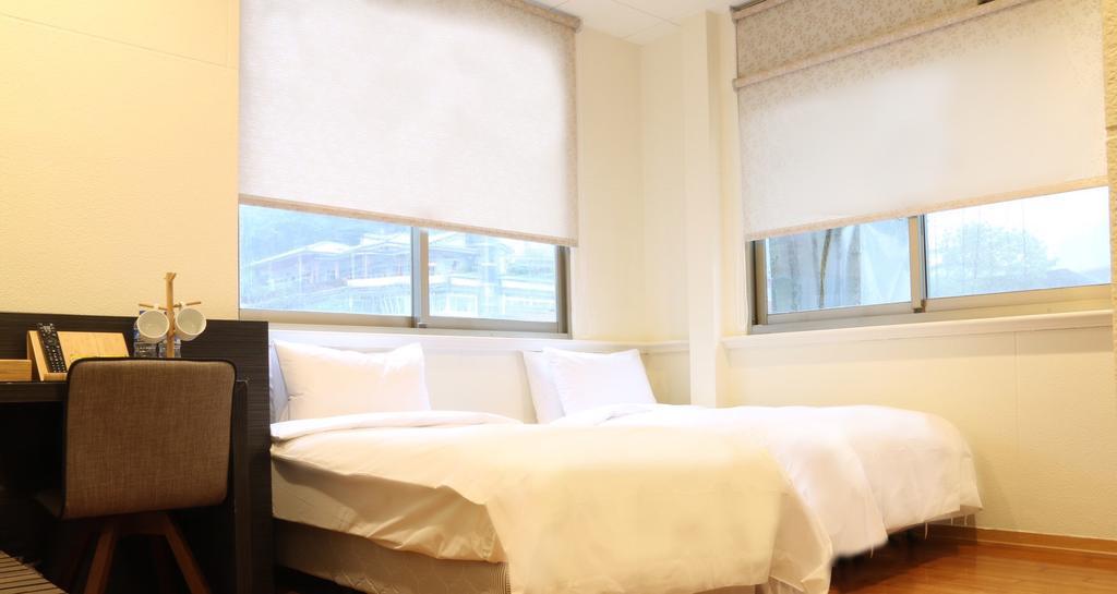 Phoenix Sun Flower Valley Resort Taipei Extérieur photo