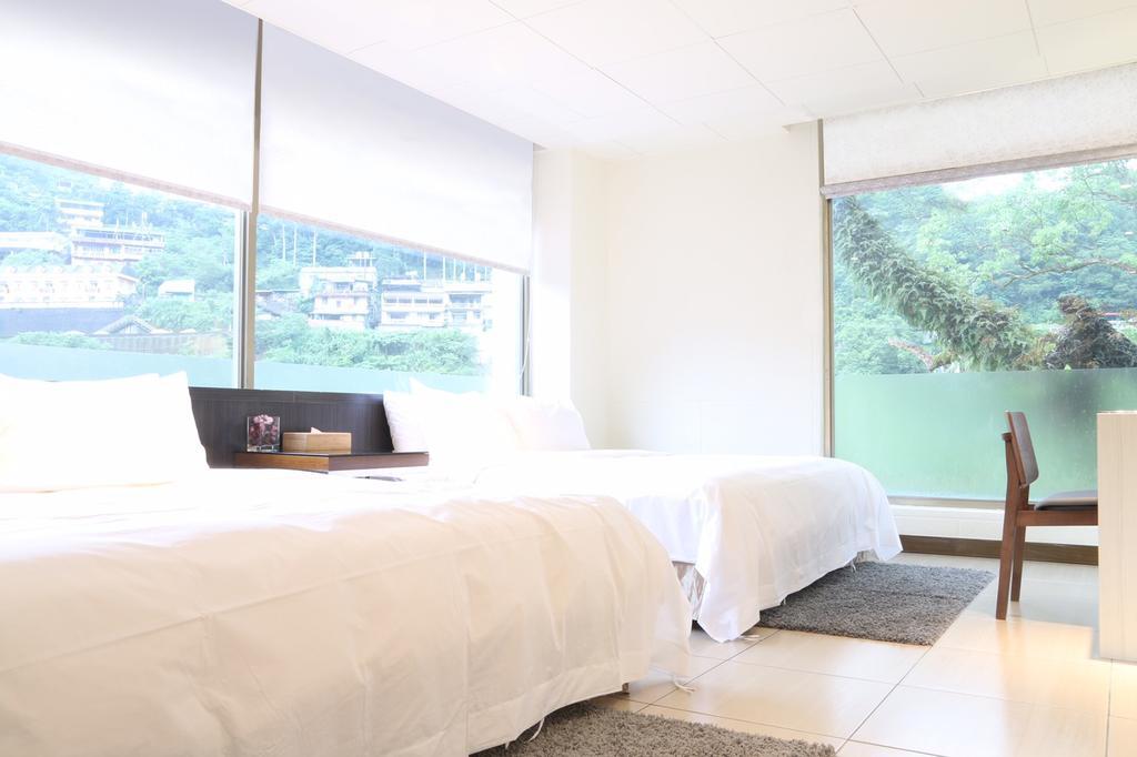 Phoenix Sun Flower Valley Resort Taipei Extérieur photo